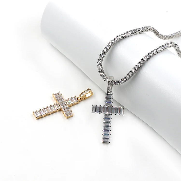 Pendant copair tras -zircon